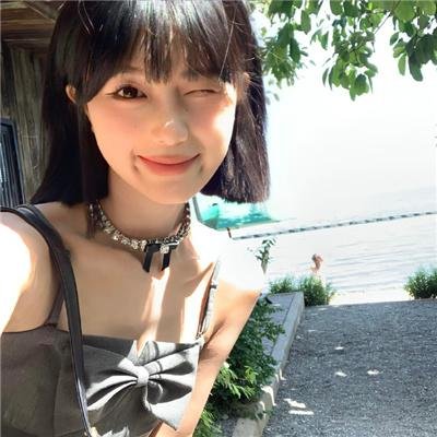 蝶舞莺歌